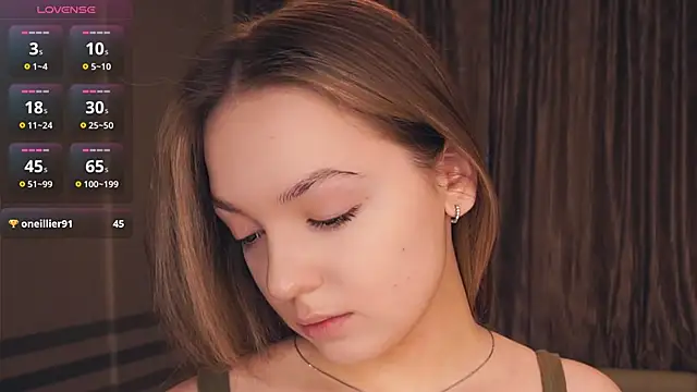 NguyetHankey online show from December 2, 2025, 6:59 am