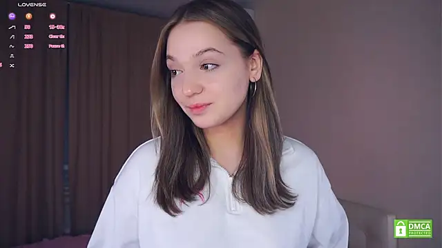 NguyetHankey online show from October 2, 2025, 3:26 pm