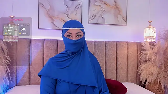 azza   online show from September 26, 2025, 12:01 pm