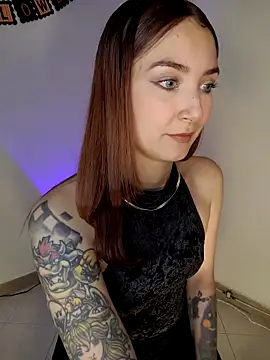 Isis-Blaze online show from October 14, 2025, 8:31 pm