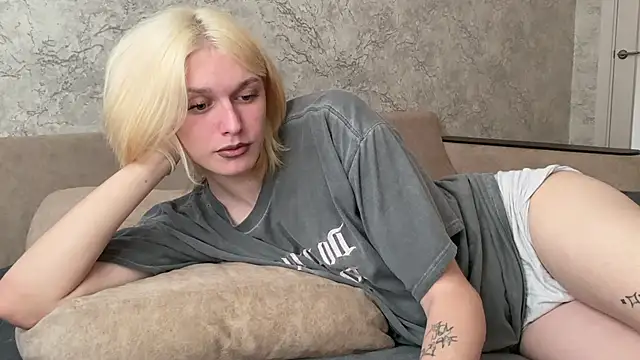 evelina228 online show from September 9, 2025, 7:07 am