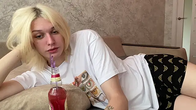 evelina228 online show from October 2, 2025, 6:50 am