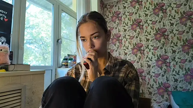 Witching Moon online show from September 9, 2025, 8:02 am