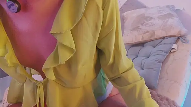 Nicolle swt online show from January 19, 2026, 11:47 am