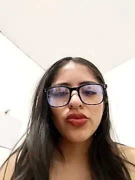 Goddesscut333 online show from February 14, 2026, 1:17 am