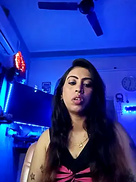 Snapshot of Love_Beauty01 chatting on February 4, 2026, 6:36 pm Love Beauty01 online show from February 4, 2026, 6:36 pm