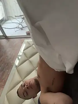 AlphaMasterXxx online show from April 14, 2026, 12:32 pm