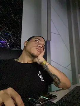 Snapshot of AlphaMasterXxx chatting on November 8, 2025, 6:28 am AlphaMasterXxx online show from November 8, 2025, 6:28 am