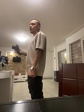 AlphaMasterXxx online show from March 31, 2026, 11:18 pm