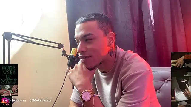 Snapshot of AlphaMasterXxx chatting on December 3, 2025, 5:01 pm AlphaMasterXxx online show from December 3, 2025, 5:01 pm