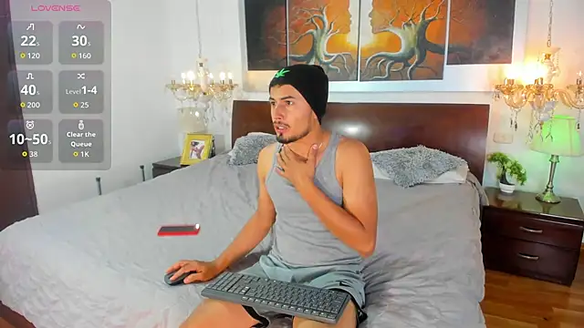 Valentiinoss online show from September 12, 2025, 8:52 pm