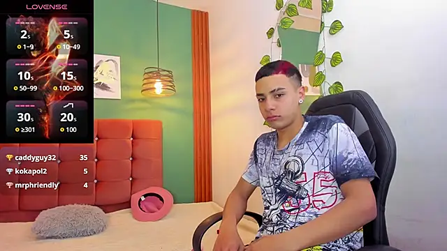 Aisha andy online show from November 7, 2025, 2:38 am