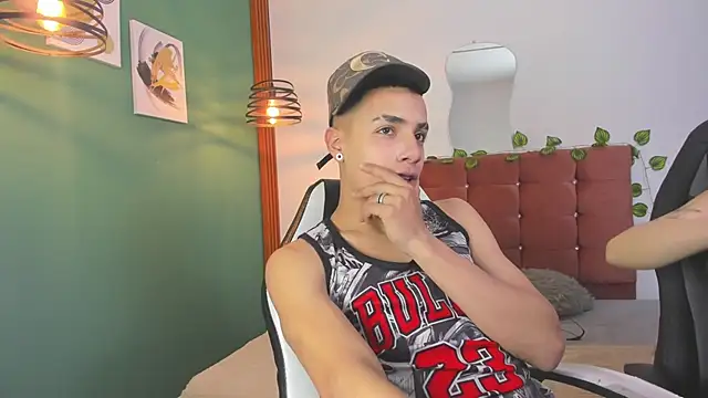 Aisha andy online show from September 18, 2025, 4:15 am