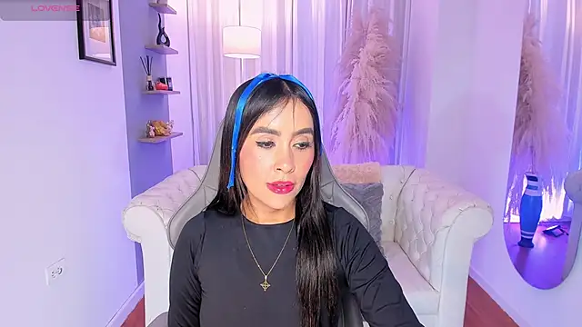 Natalia Leon8 online show from December 14, 2025, 3:57 am