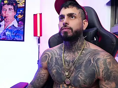 logan hugh8 online show from November 6, 2025, 4:16 am