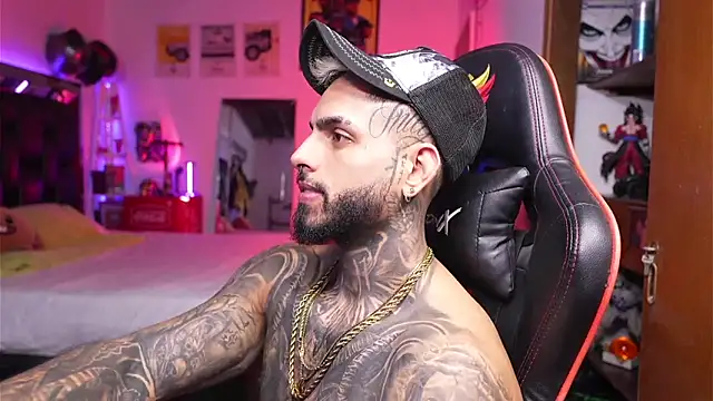 logan hugh8 online show from April 1, 2026, 12:39 pm