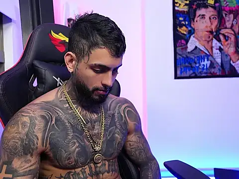 logan hugh8 online show from November 15, 2025, 3:43 am