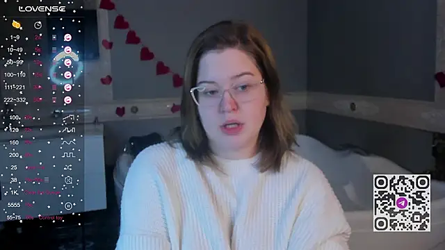 HelenHartt online show from March 3, 2026, 8:43 am