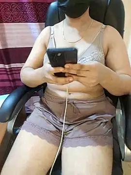 Nupur12s online show from September 26, 2025, 4:52 am