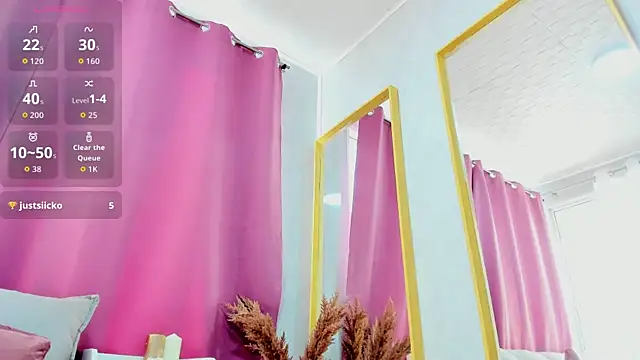 Snapshot of AryaFey chatting on October 5, 2025, 6:59 am AryaFey online show from October 5, 2025, 6:59 am