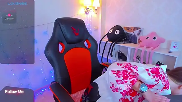 Snapshot of Little_Rockk chatting on October 8, 2025, 4:36 am Little Rockk online show from October 8, 2025, 4:36 am