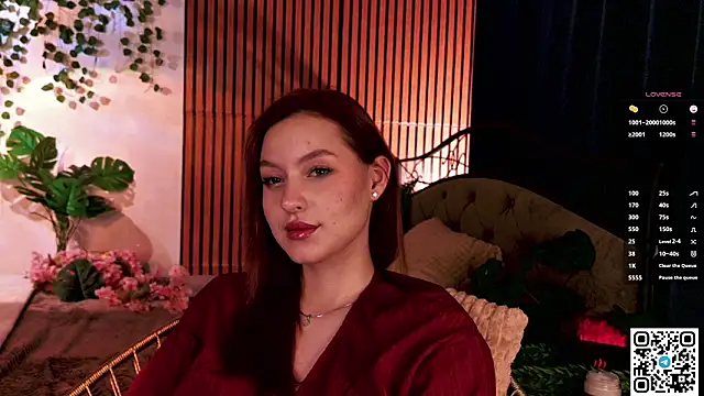 GildedKitten online show from February 28, 2026, 7:46 pm