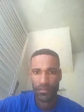 negrobrazil92 online show from November 5, 2025, 12:41 pm