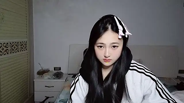 Snapshot of xxz98 chatting on December 21, 2025, 7:26 pm xxz98 online show from December 21, 2025, 7:26 pm