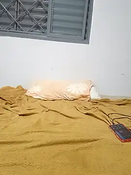 RaphinhaSanches online show from April 10, 2026, 11:12 pm