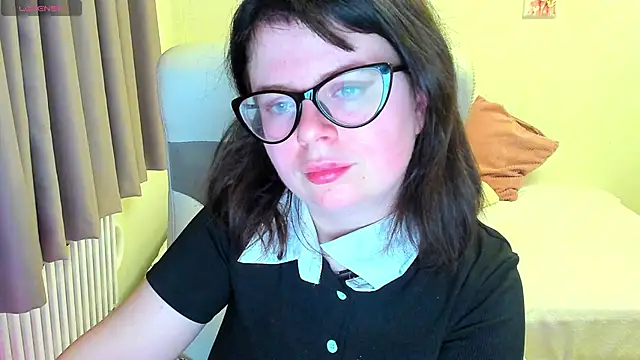 Snapshot of MilisaSweet777 chatting on November 28, 2025, 8:20 pm MilisaSweet777 online show from November 28, 2025, 8:20 pm