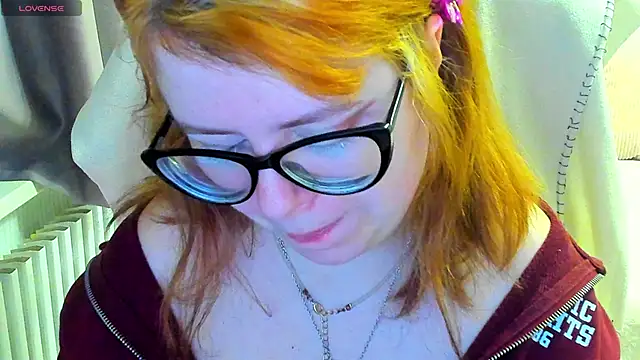 Snapshot of MilisaSweet777 chatting on February 5, 2026, 8:48 pm MilisaSweet777 online show from February 5, 2026, 8:48 pm