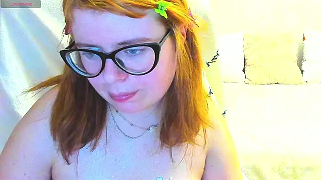 Snapshot of MilisaSweet777 chatting on February 8, 2026, 9:23 pm MilisaSweet777 online show from February 8, 2026, 9:23 pm