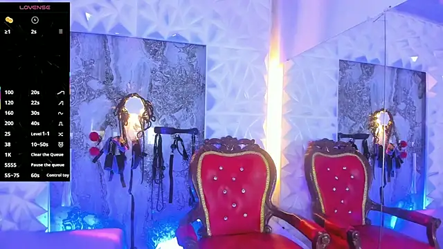 Luciana r online show from April 15, 2026, 1:59 pm