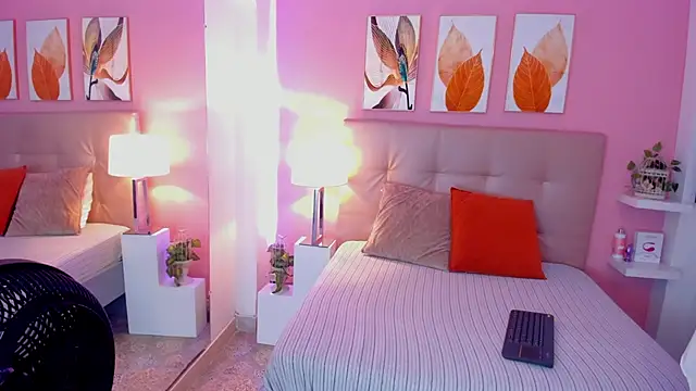 Snapshot of Maddy_Norton chatting on February 11, 2026, 7:14 pm Maddy Norton online show from February 11, 2026, 7:14 pm