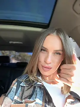  JessyRey  online show from October 19, 2025, 9:23 am