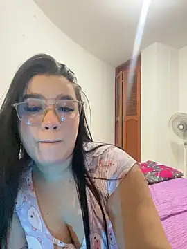 Aliciawhitee online show from November 22, 2025, 1:48 am