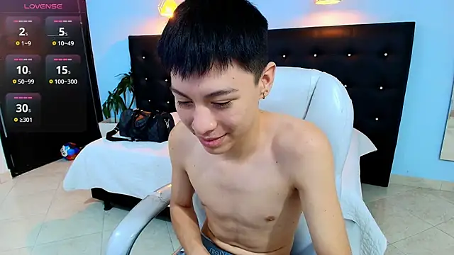 Abraham horny18 online show from September 13, 2025, 1:22 pm