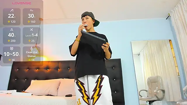 Abraham horny18 online show from October 22, 2025, 6:40 pm