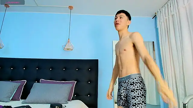 Abraham horny18 online show from September 8, 2025, 8:19 pm