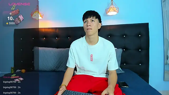 Abraham horny18 online show from November 28, 2025, 6:08 pm