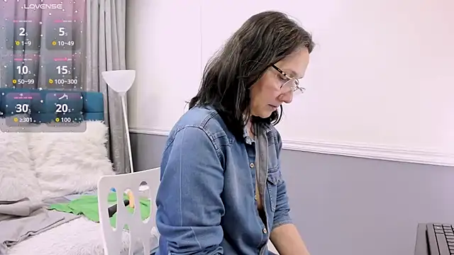 Snapshot of Oriana_Jhonson chatting on October 29, 2025, 10:58 am Oriana Jhonson online show from October 29, 2025, 10:58 am