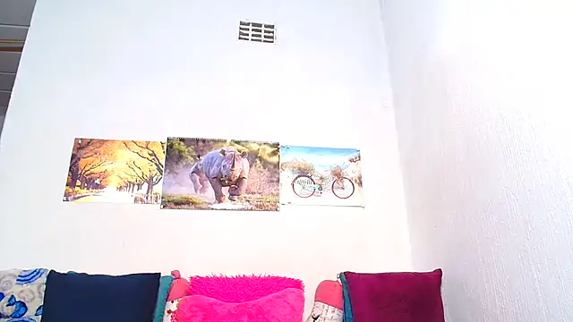 LoloQueen5 online show from September 9, 2025, 3:16 am