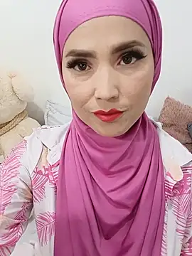 Snapshot of jamila_zair chatting on May 22, 2026, 3:43 pm jamila zair online show from May 22, 2026, 3:43 pm