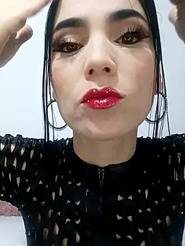 Snapshot of jamila_zair chatting on December 2, 2025, 1:35 pm jamila zair online show from December 2, 2025, 1:35 pm