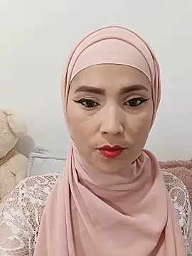 Snapshot of jamila_zair chatting on May 29, 2026, 2:23 pm jamila zair online show from May 29, 2026, 2:23 pm