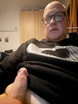 Snapshot of geilerd122 chatting on February 6, 2026, 6:04 pm geilerd122 online show from February 6, 2026, 6:04 pm