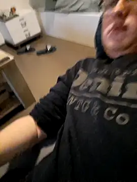 Snapshot of geilerd122 chatting on January 5, 2026, 5:49 pm geilerd122 online show from January 5, 2026, 5:49 pm