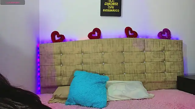 Snapshot of Lushy_sweet chatting on October 7, 2025, 2:01 am Lushy sweet online show from October 7, 2025, 2:01 am