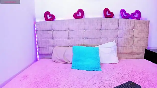 Snapshot of Lushy_sweet chatting on October 17, 2025, 2:15 am Lushy sweet online show from October 17, 2025, 2:15 am