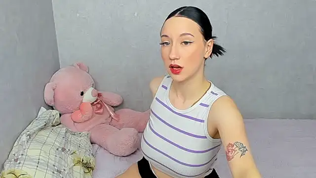 EileenMoores online show from March 5, 2026, 1:51 pm